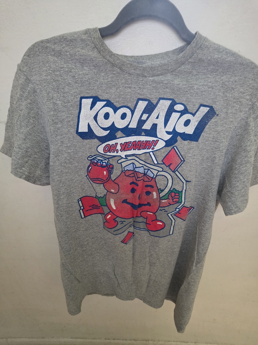 Kool-Aid Men's Short Sleeve Graphic Tee in Heather Gray and Red